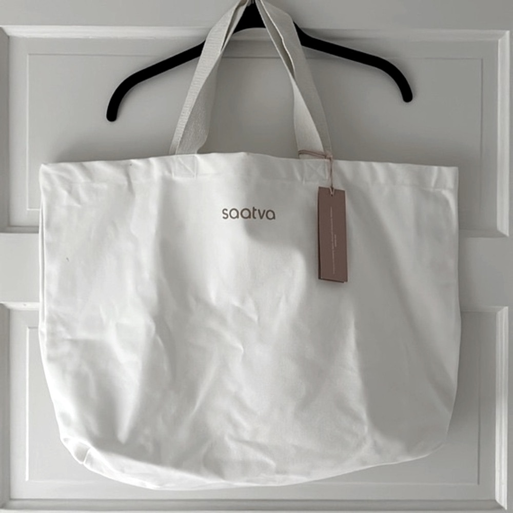 NWT Saatva white canvas tote bag.